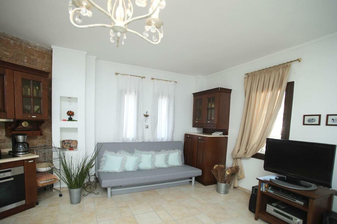 Beautiful In Traditional Halkidiki-uvc Sterilized Afytos